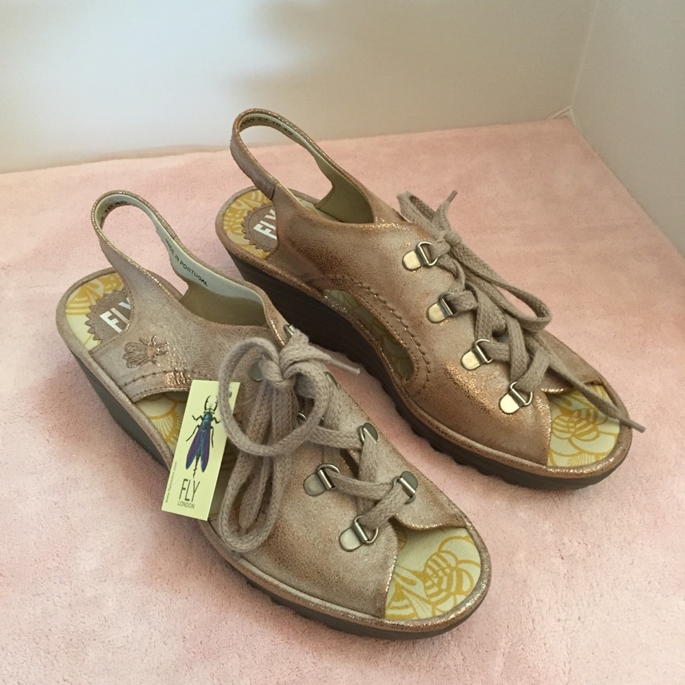 NWT Fly London Wedge Size 40 or 9.5 Boho Retro
